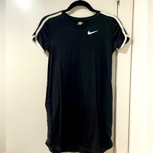 Nike kids t shirt dress size large